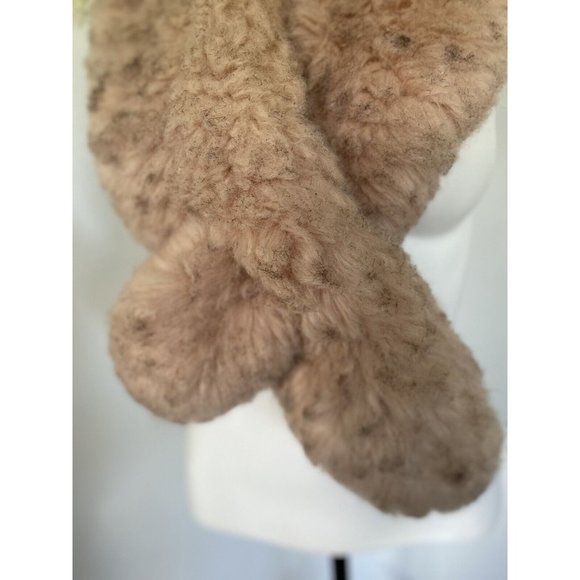 Vintage Faux Fur Shaggy Shrug Wrap Cape Stole Pink and Gray Stay Put 46" X 7"‎ - Picture 15 of 16